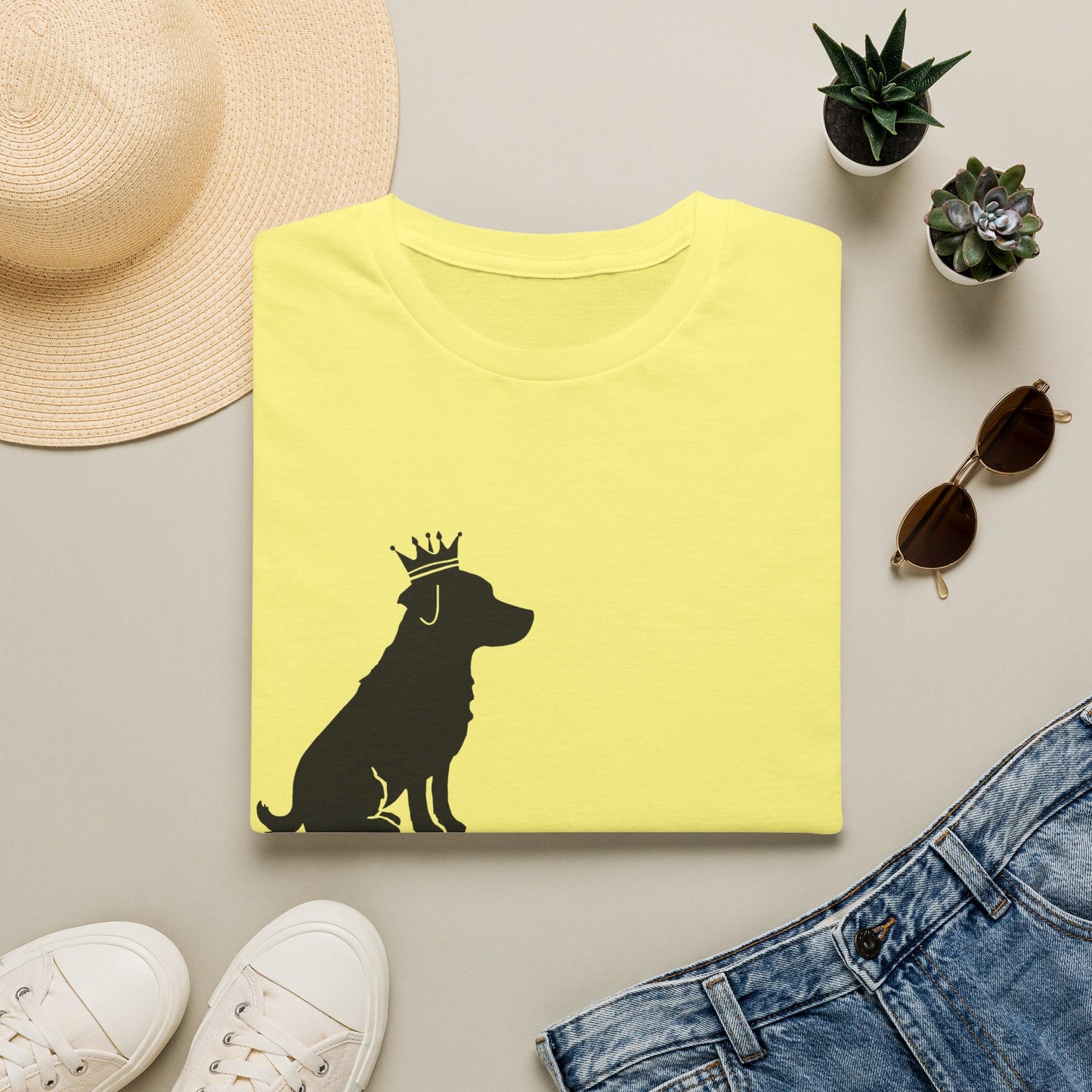 'My Dog Thinks I’m Famous' Crowned Labrador Tee