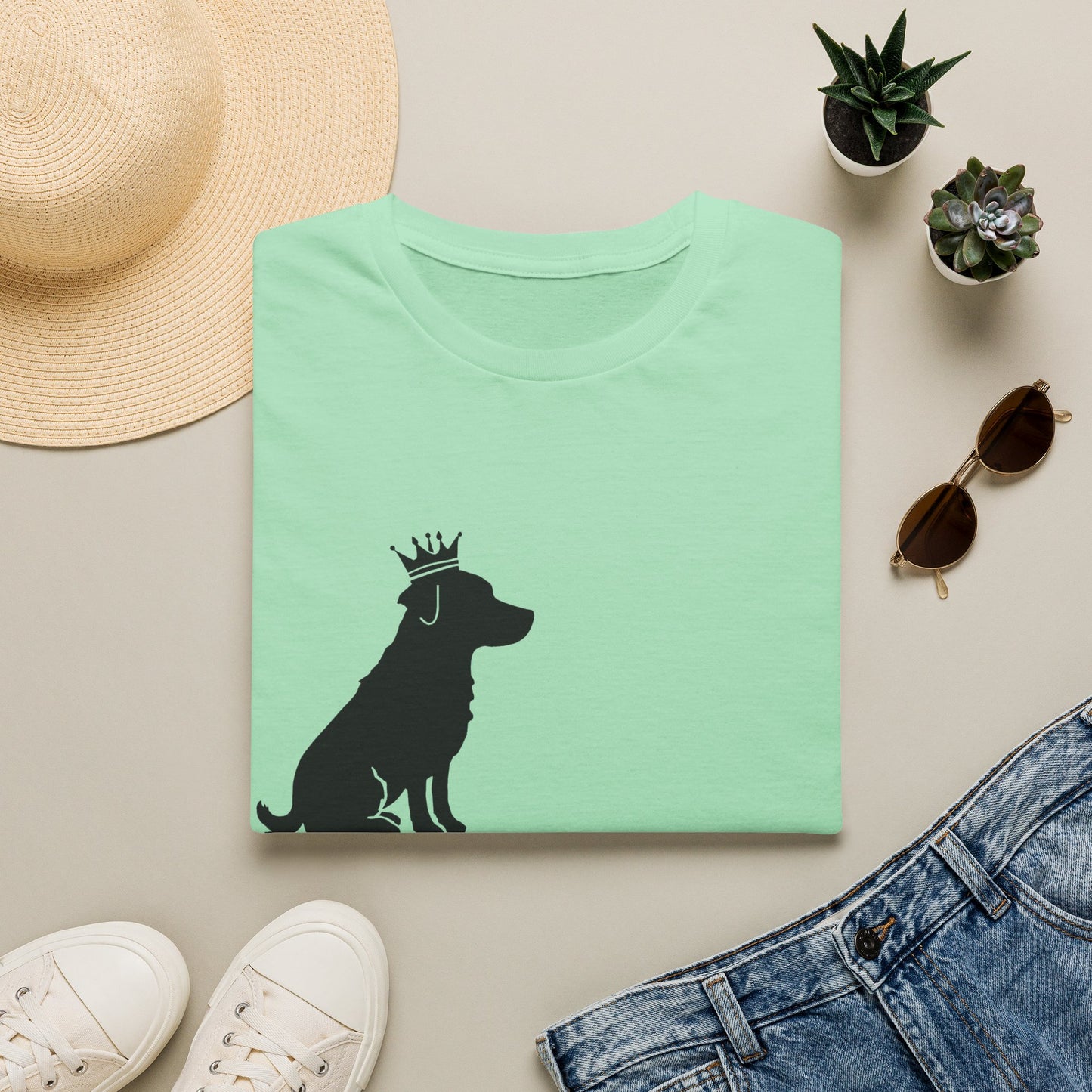 'My Dog Thinks I’m Famous' Crowned Labrador Tee